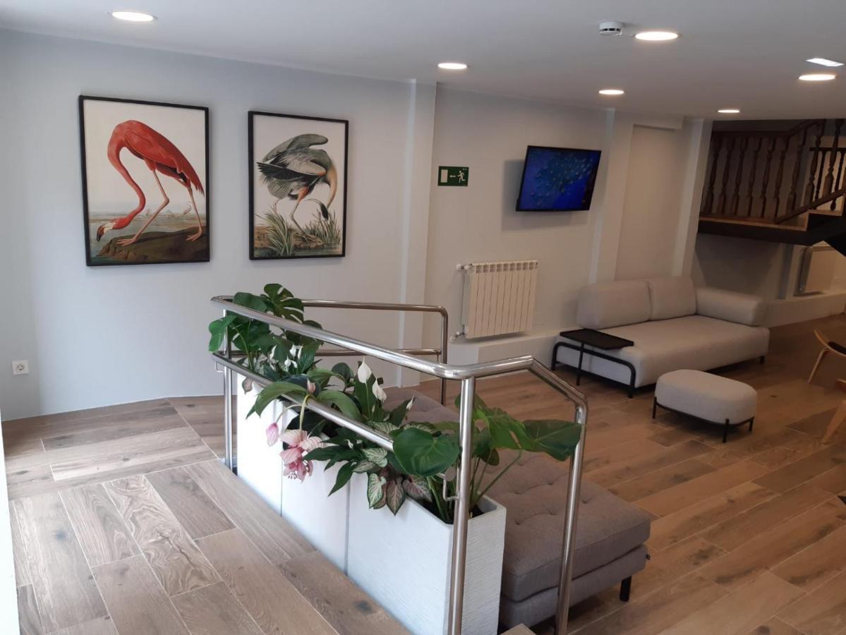 Hotel Puerto De 利亚内斯 外观 照片