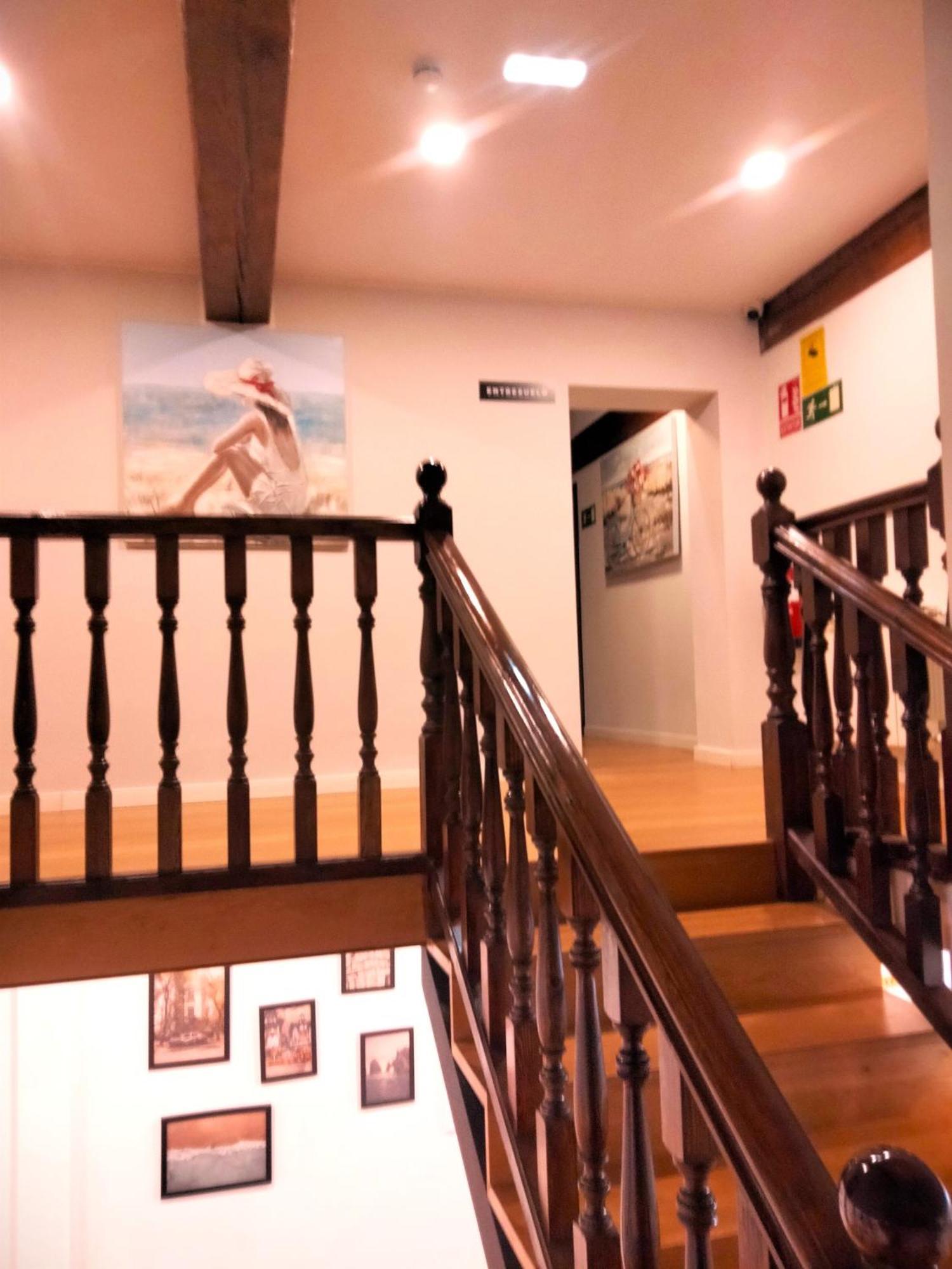 Hotel Puerto De 利亚内斯 外观 照片