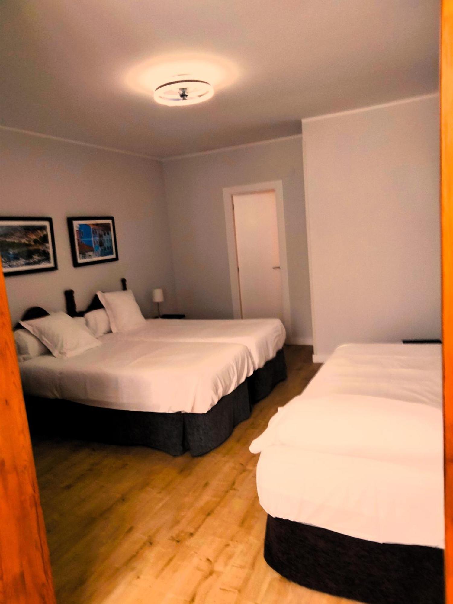 Hotel Puerto De 利亚内斯 外观 照片